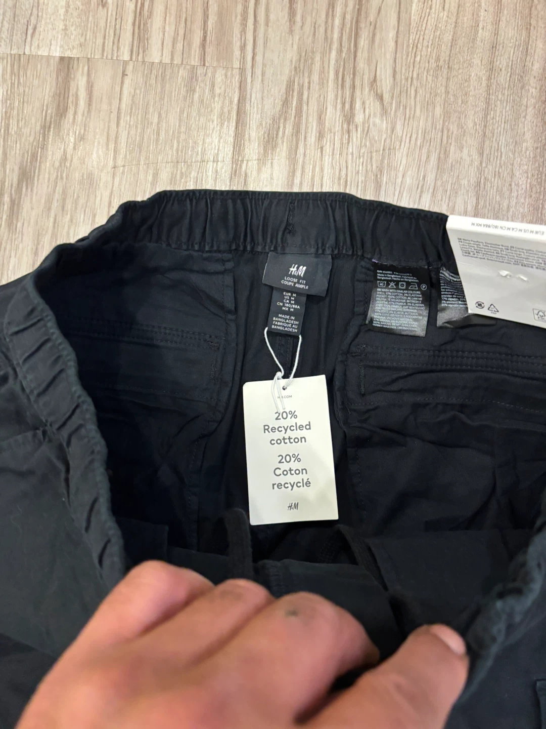 H&M Black Cargo Pants Size Medium - photo 2