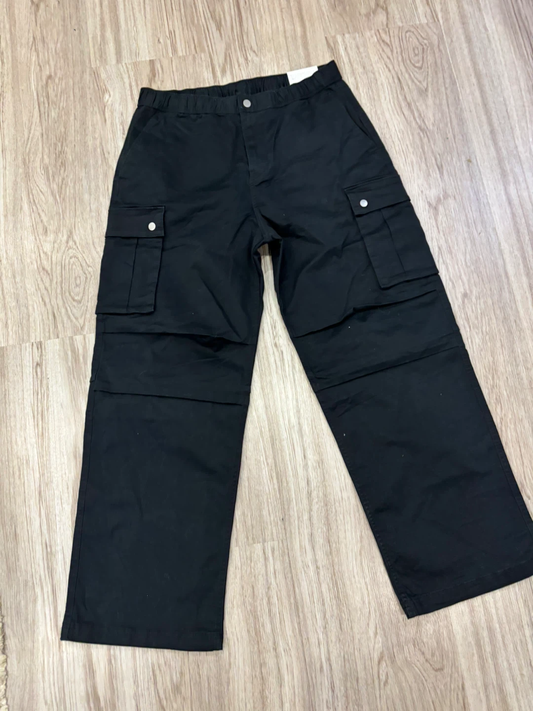 H&M Black Cargo Pants Size Medium