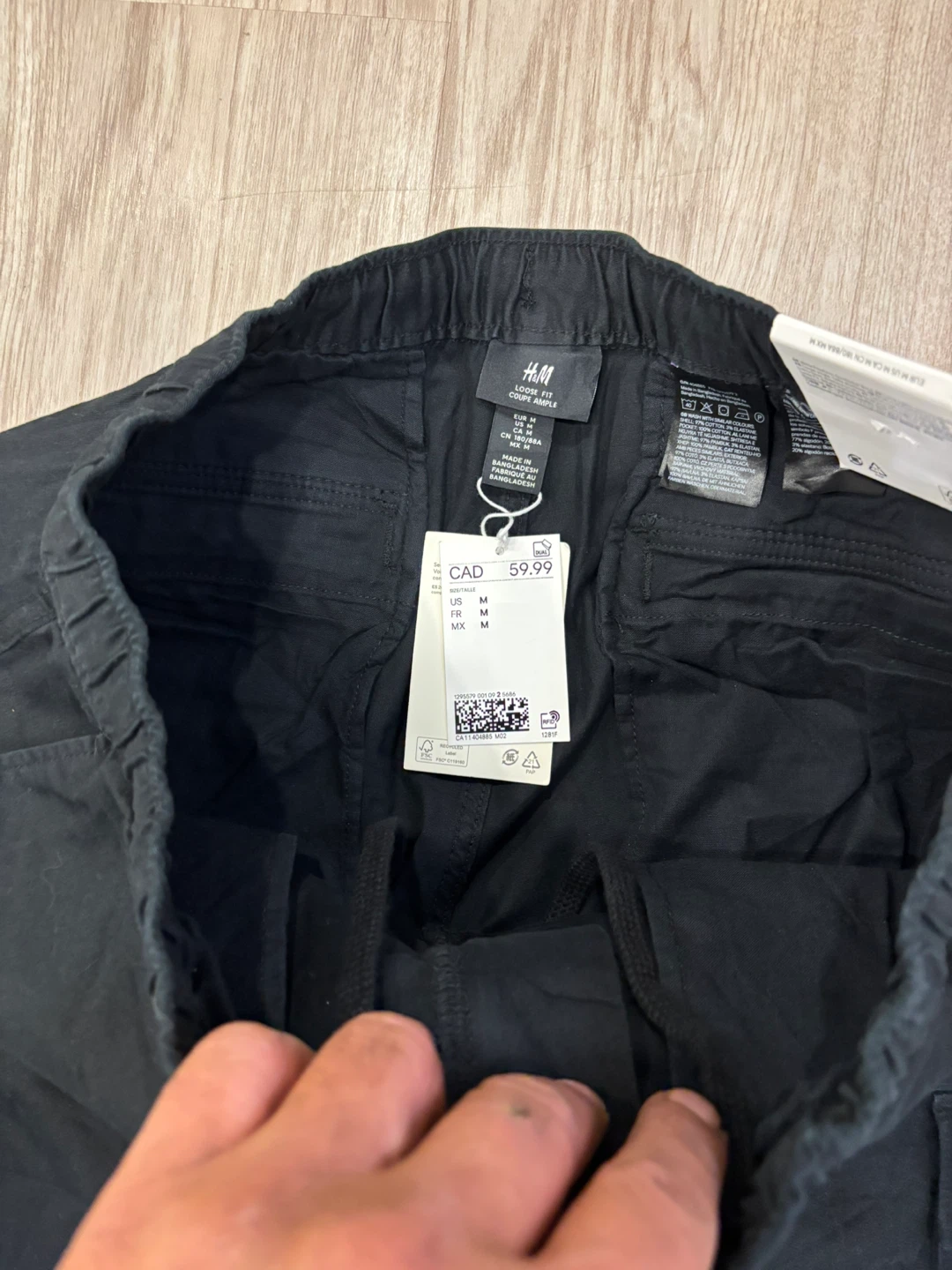 H&M Black Cargo Pants Size Medium - photo 4