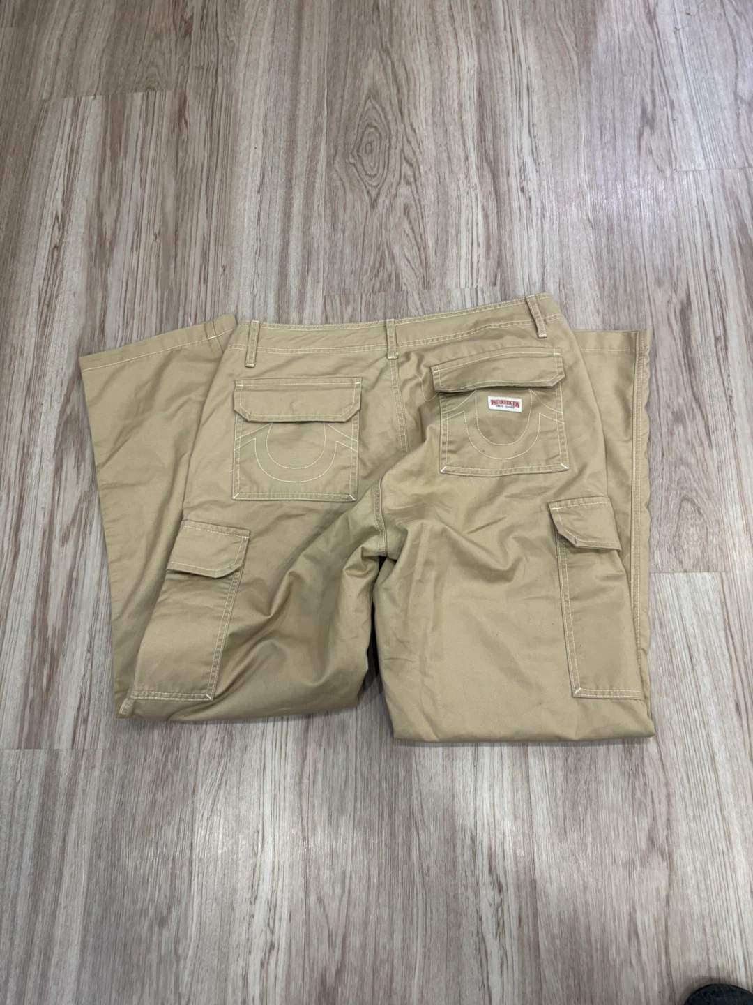 True Religion Cargo Pants Tan size 33x31 - photo 2