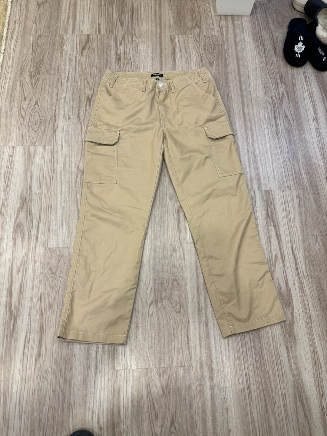 True Religion Cargo Pants Tan size 33x31