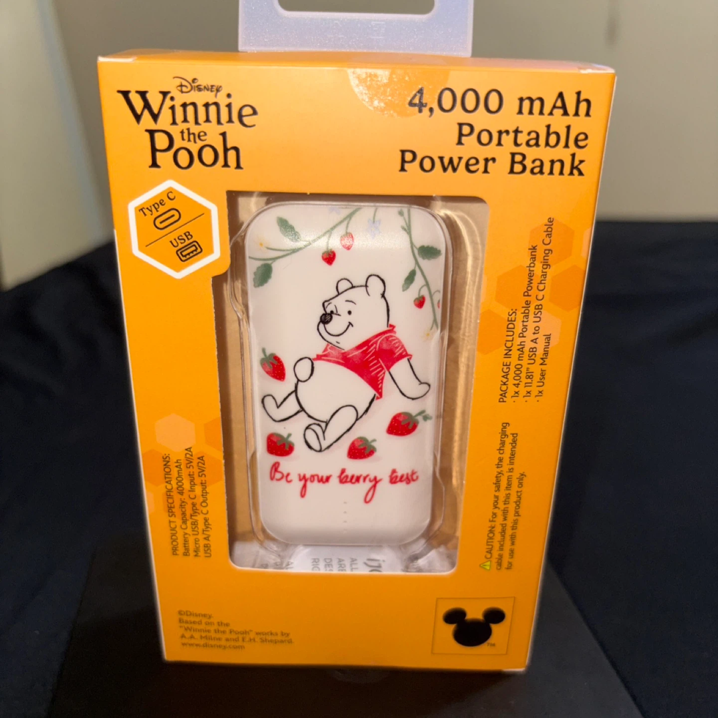 Disney Winnie the Pooh 4000 mAh Portable Power Bank - photo 2