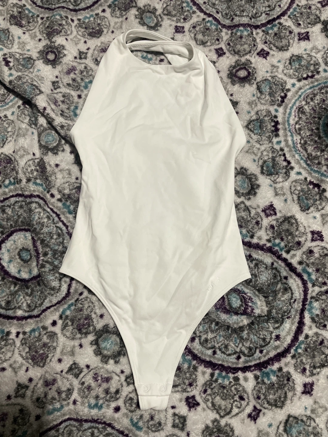 Aritzia Contour White Halter Bodysuit XS