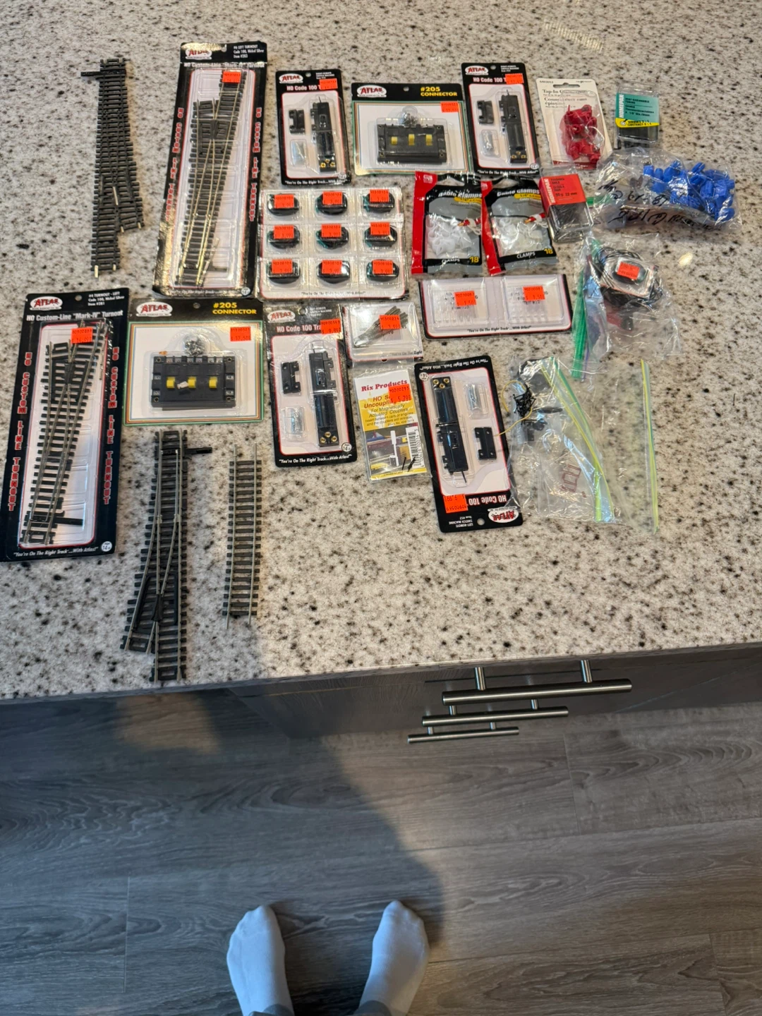 HO Scale Atlas Flex Track Lot + Turnouts + Cork Roadbed
