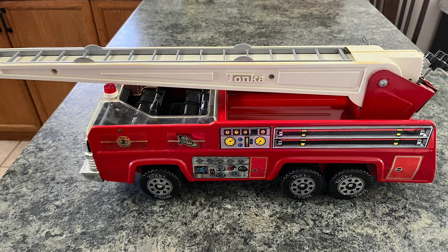 Vintage Tonka Metal Fire Truck
