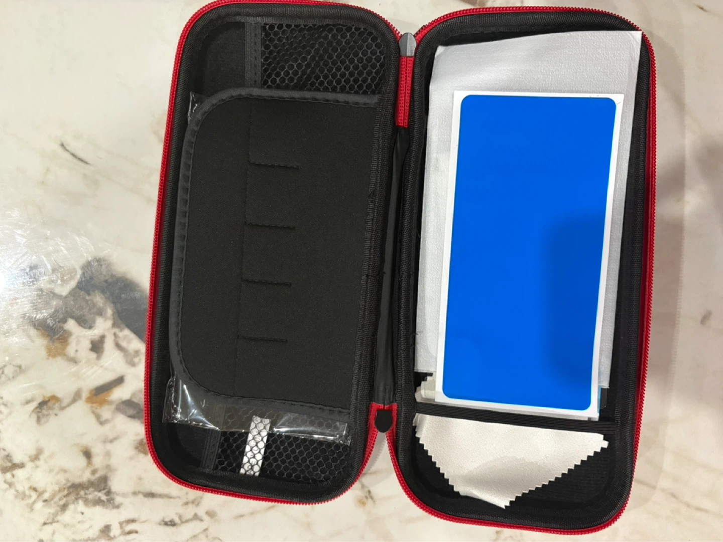 GAMAE WAVE Carrying Case with Screen Protector Nintendo wi 2 - photo 3