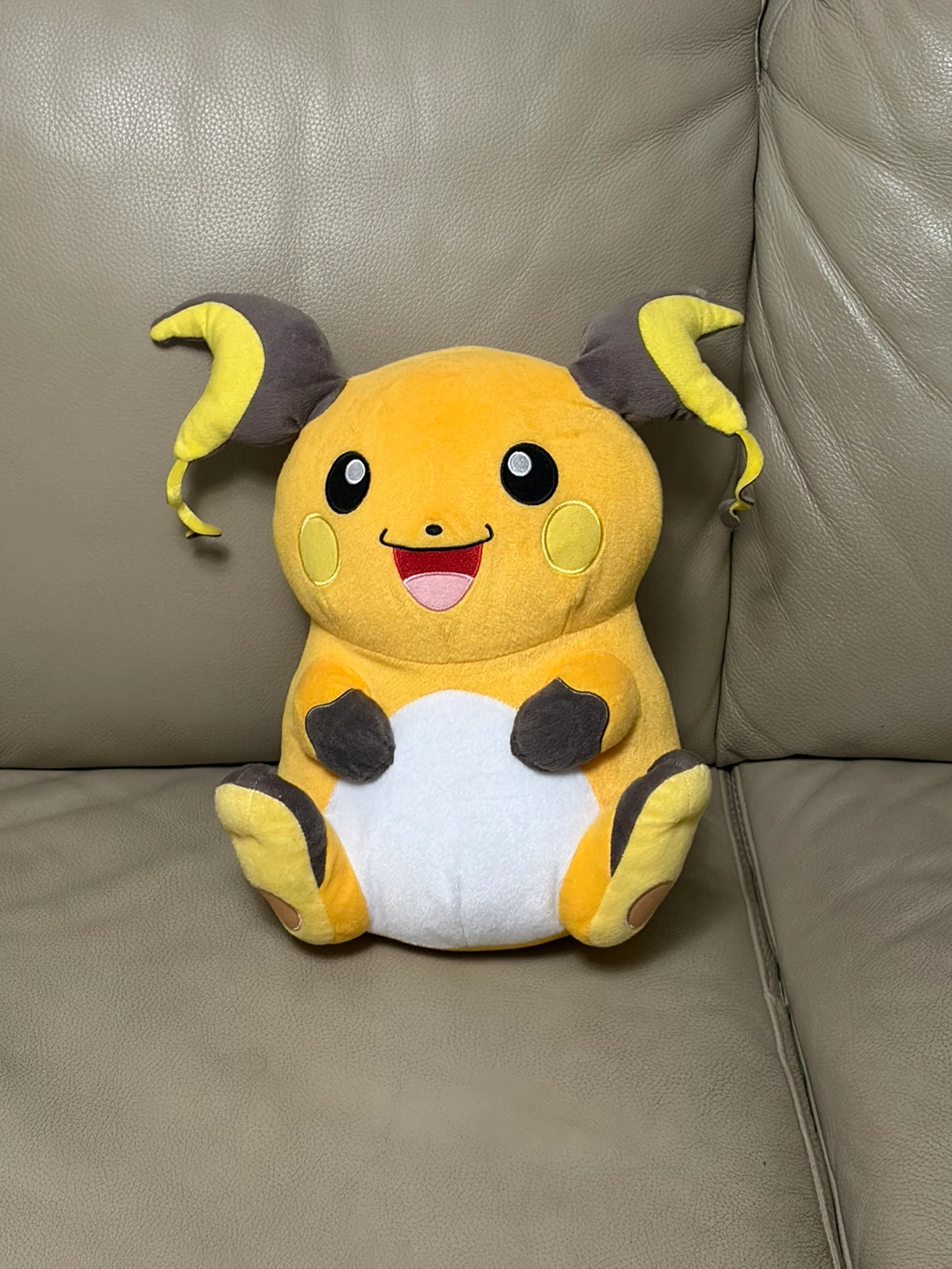 Pokémon Raichu plush by banpresto 2019