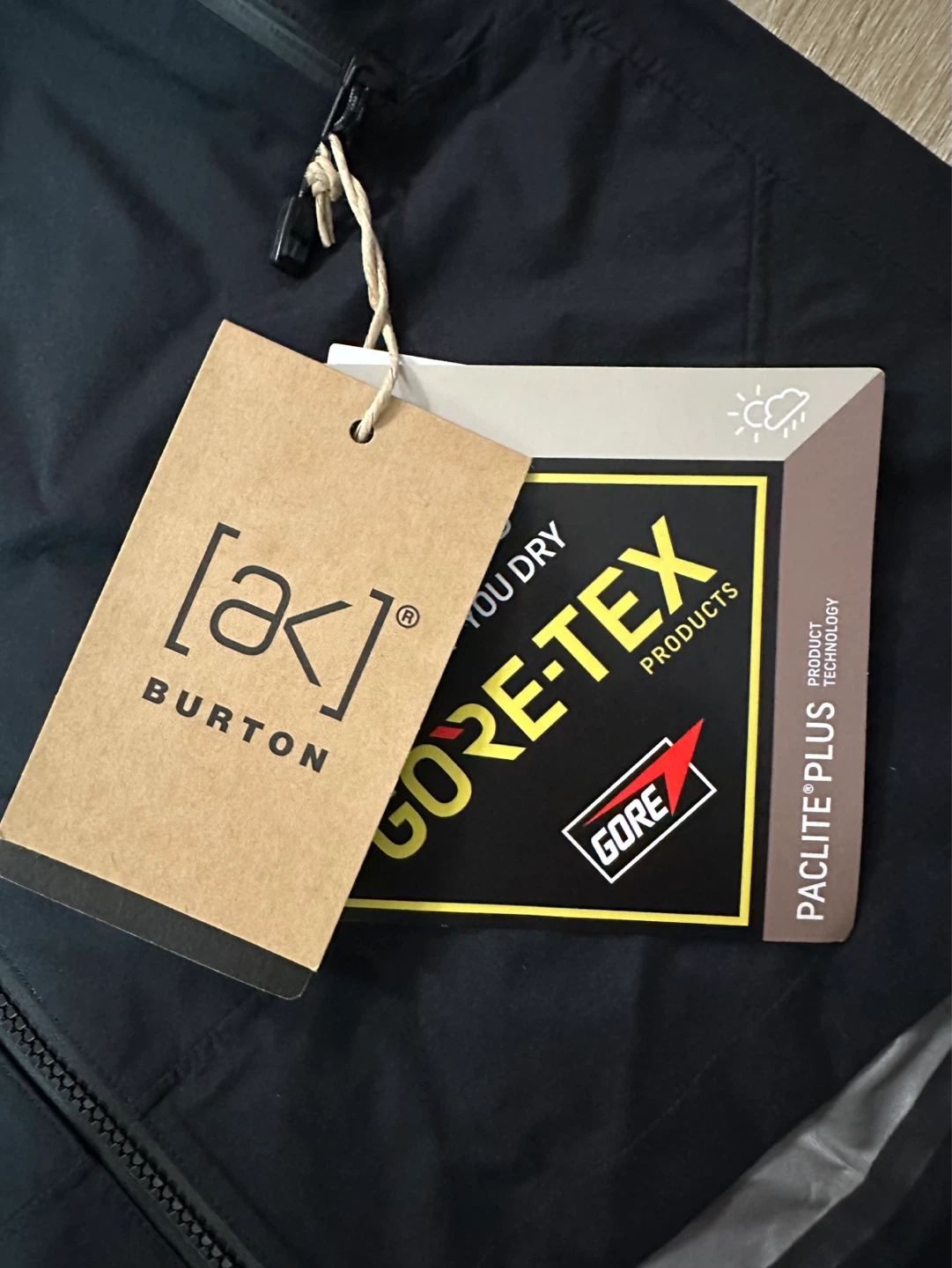 Brand New Burton [ak] Surgence GORE-TEX 2L Jacket - photo 3