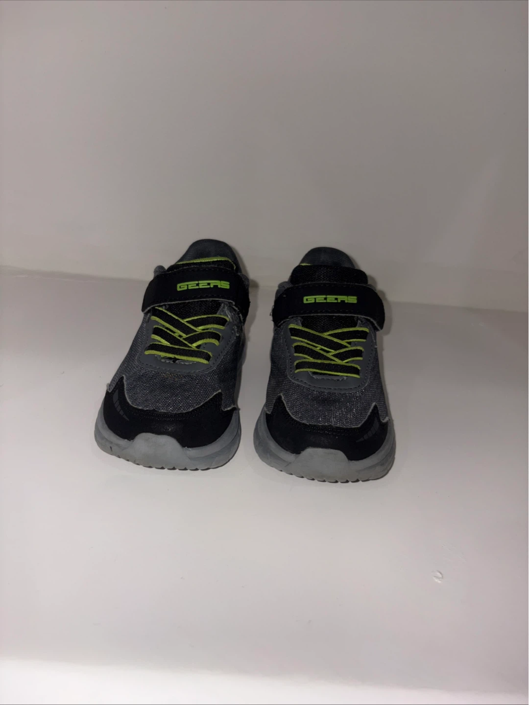 Geers Kids Sneakers - Gray/Black/Lime size 10
