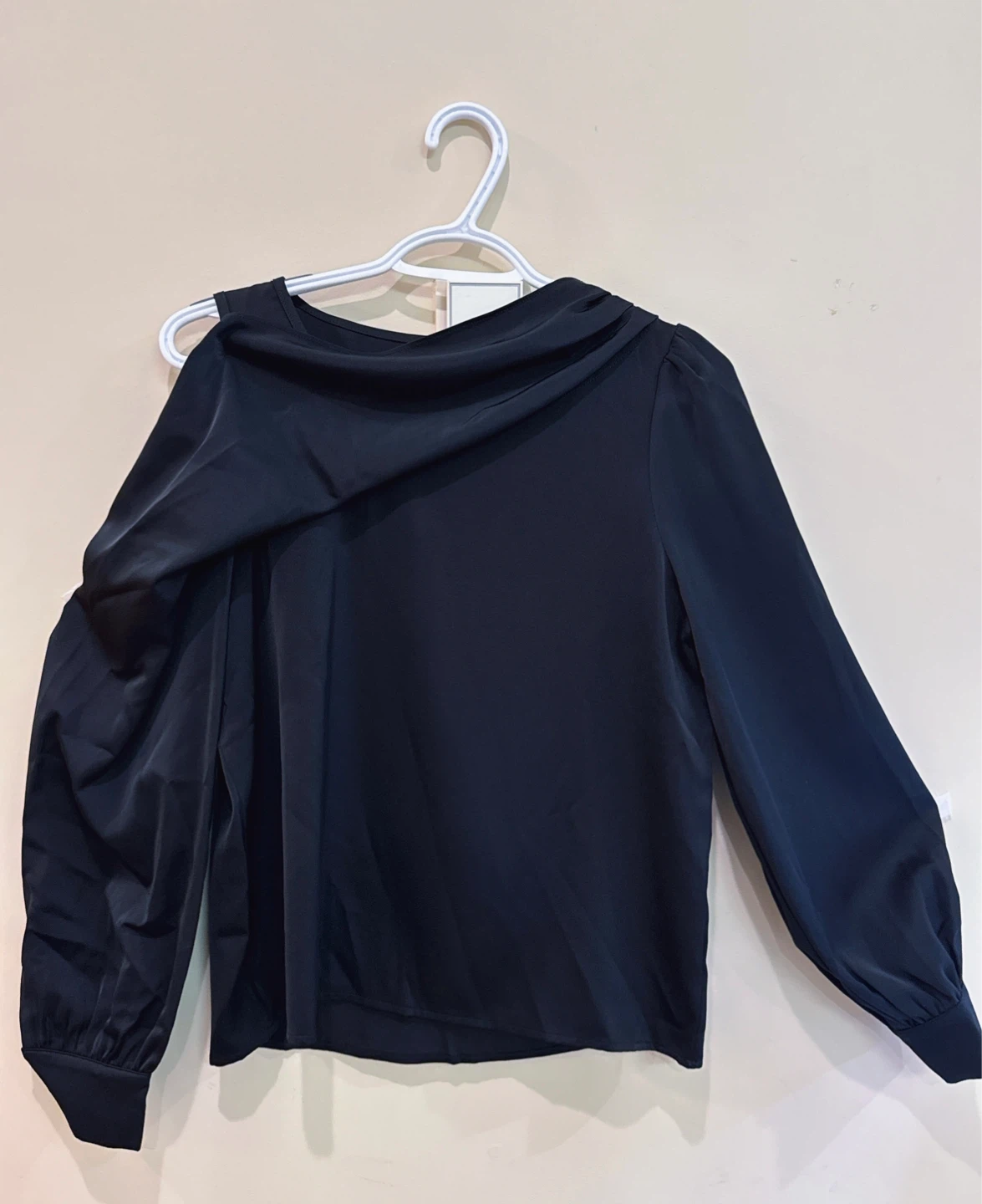 Black Long Sleeve Drape Top