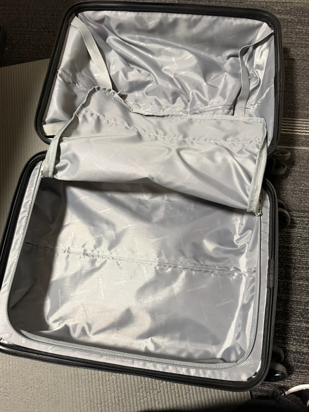 White Samsonite Carry-On Suitcase - photo 3