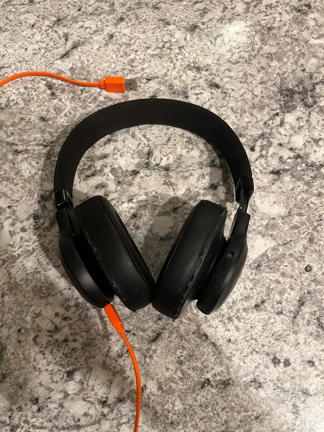 JBL Black Wireless Headphones