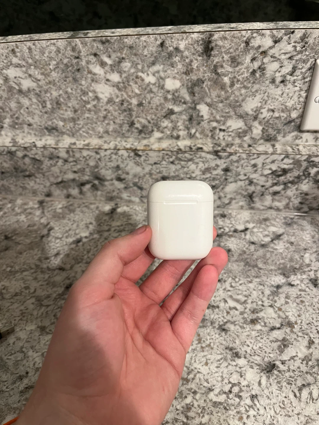 Apple AirPods (2nd generation)