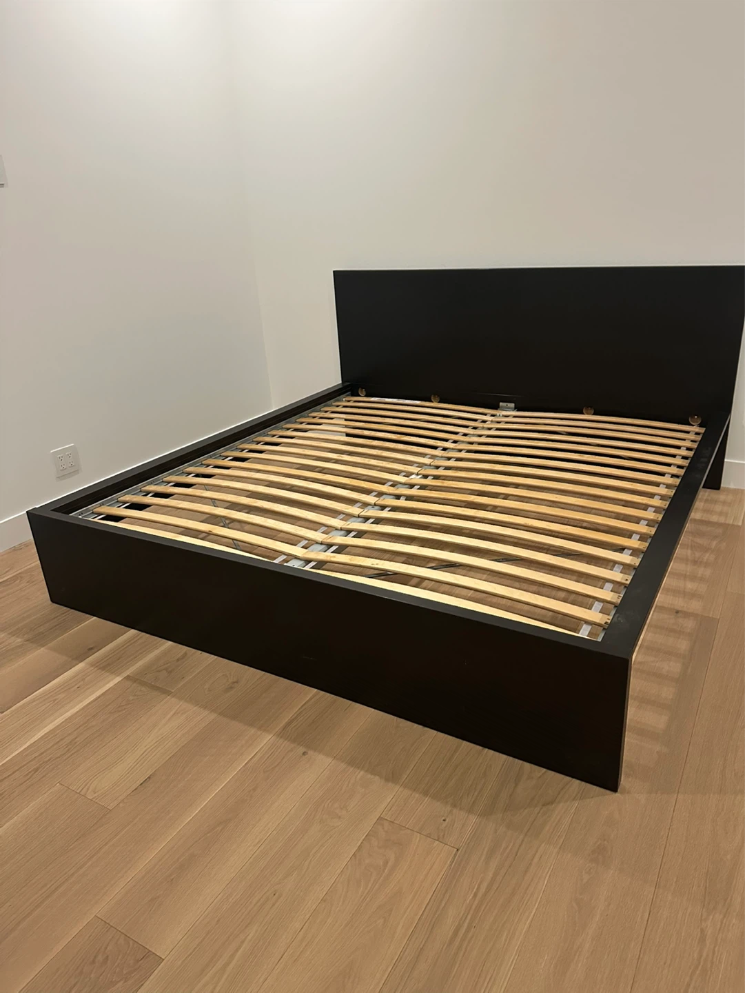 Ikea King size bed frame *FREE DELİVERY