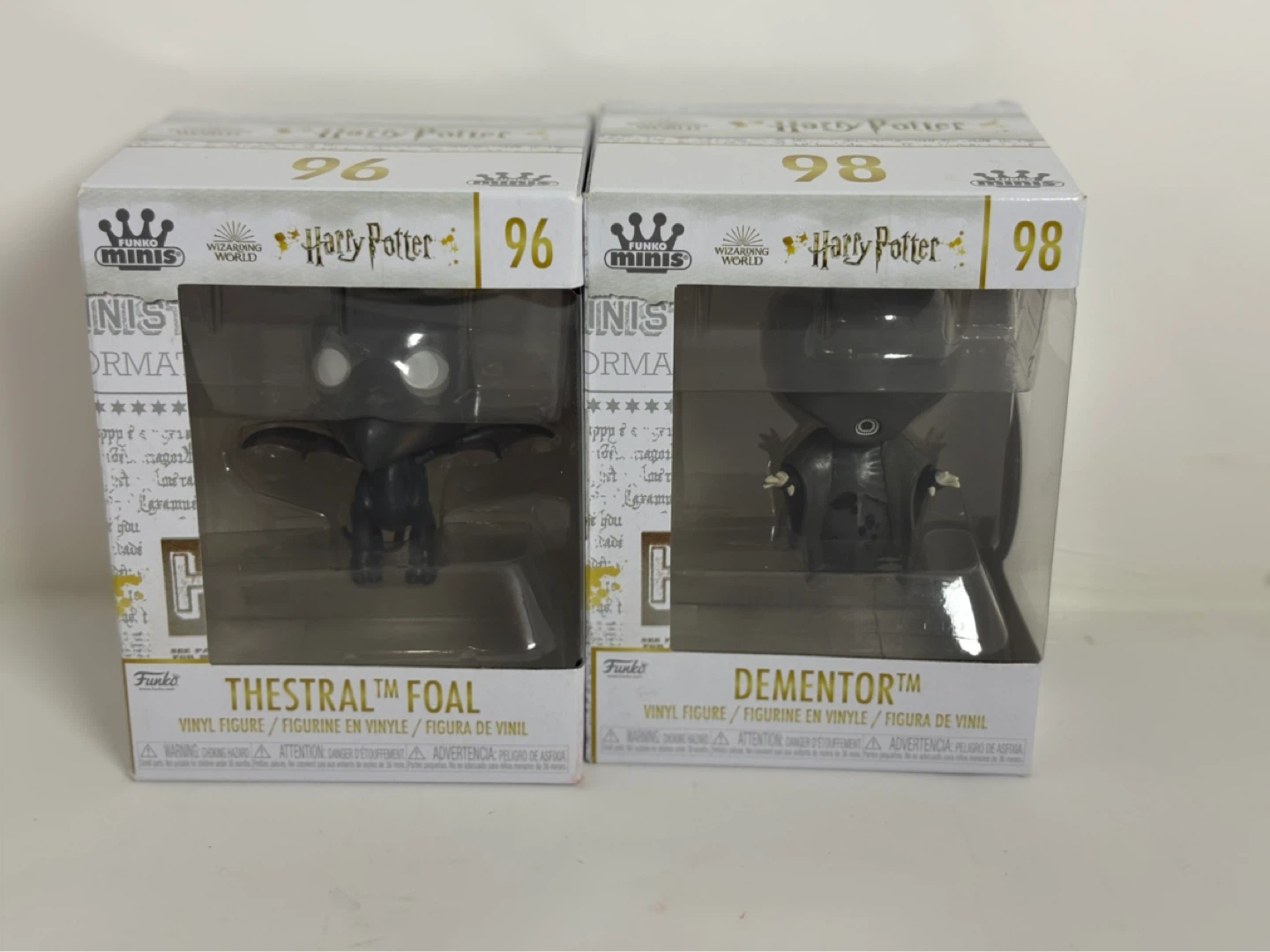 Harry Potter Thestral Foal & Dementor Vinyl Figures (2-Pack) - photo 3