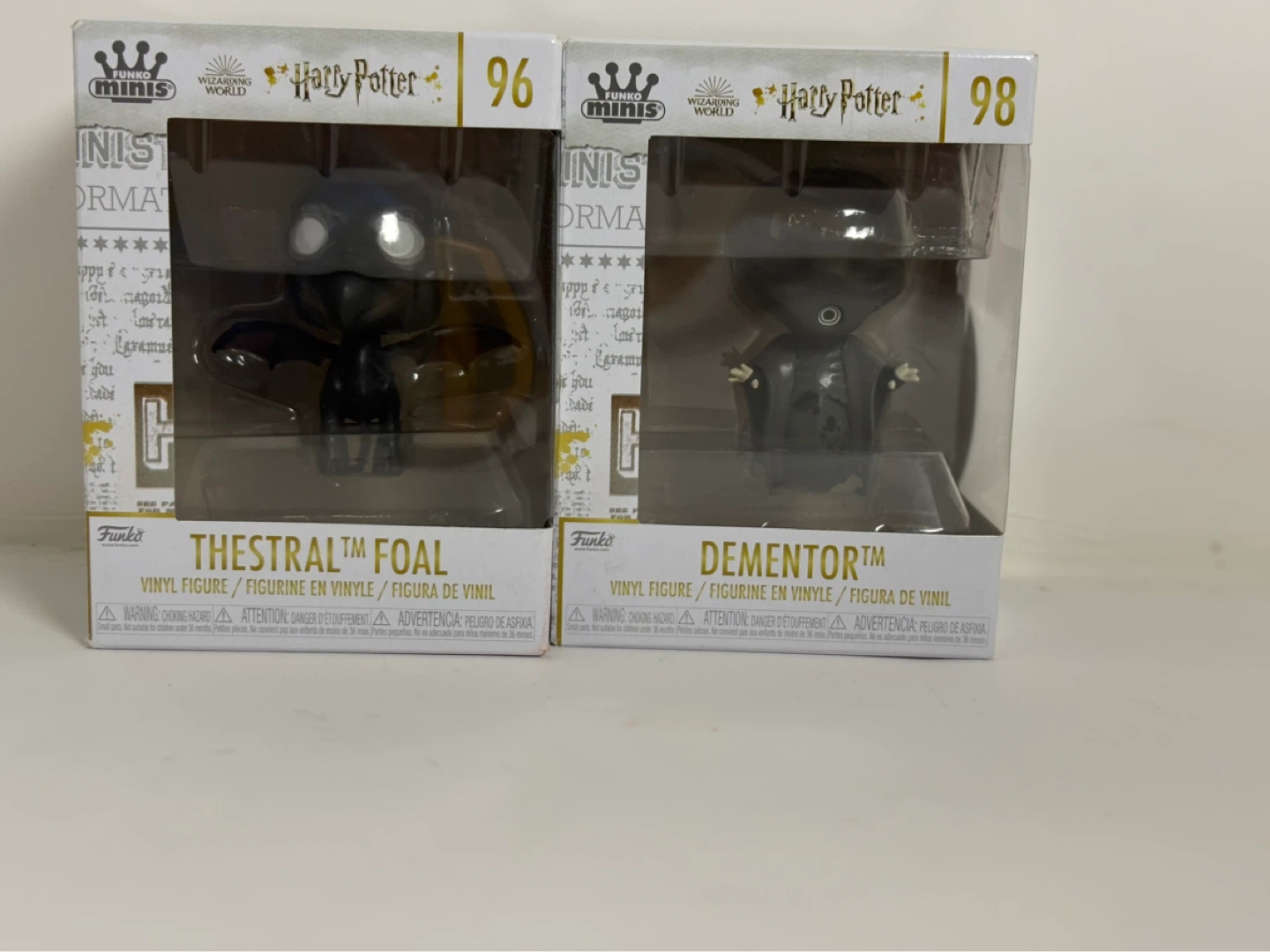 Harry Potter Thestral Foal & Dementor Vinyl Figures (2-Pack) - photo 4