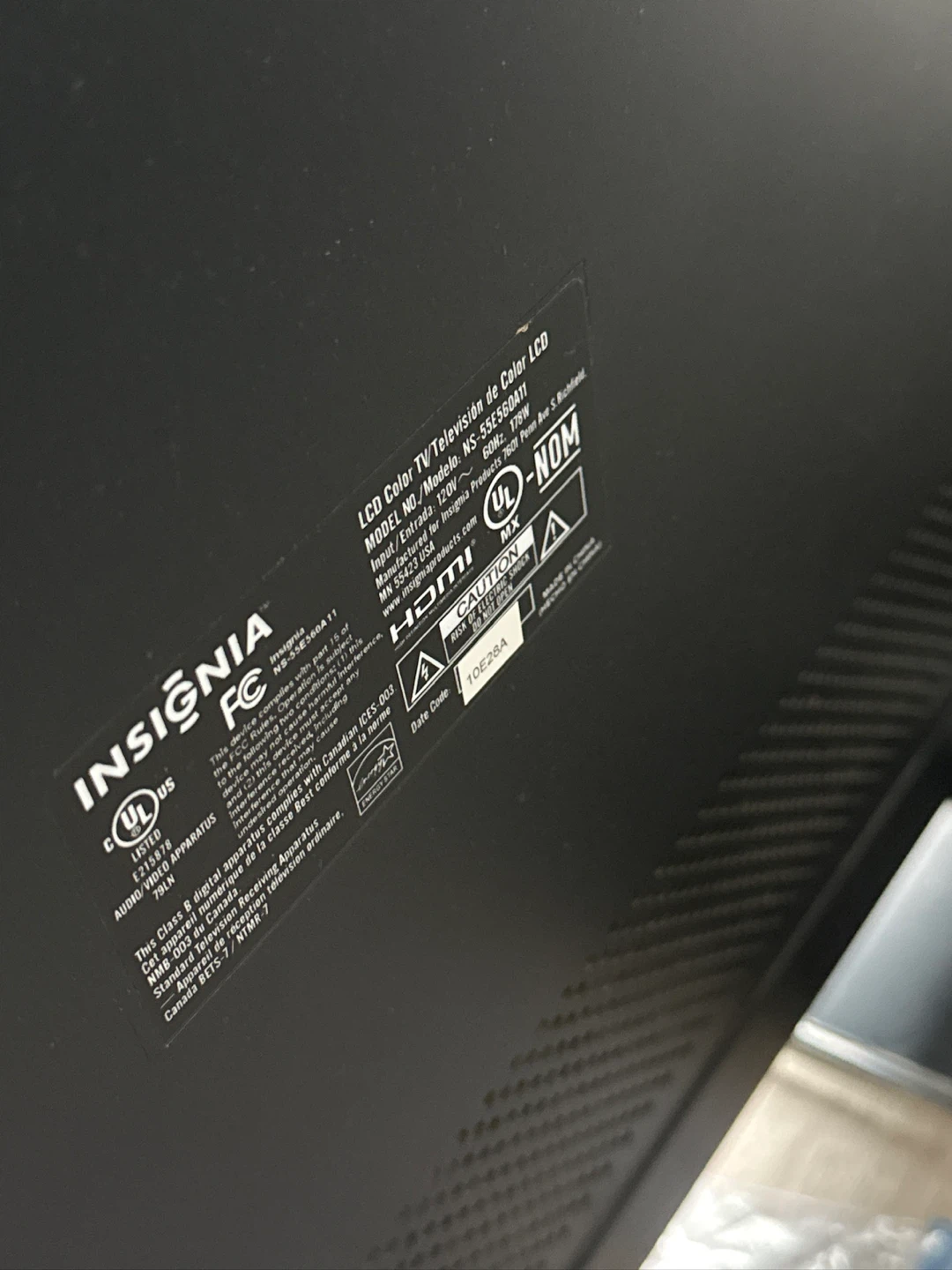 Insignia 27" LCD TV - photo 3