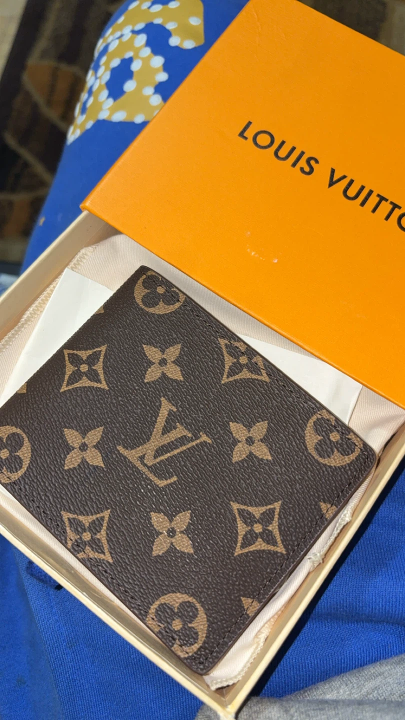 Louis Vuitton Monogram Canvas Bifold Wallet - photo 3