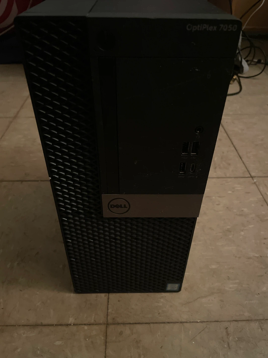 Dell OptiPlex 7050 Desktop Computer Tower