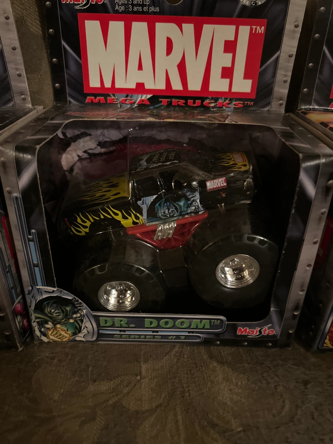 Marvel Mega Trucks Lot - photo 4
