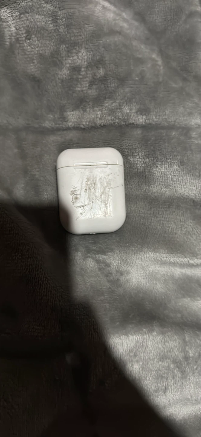 Apple AirPods 2nd Gen Charging Case
