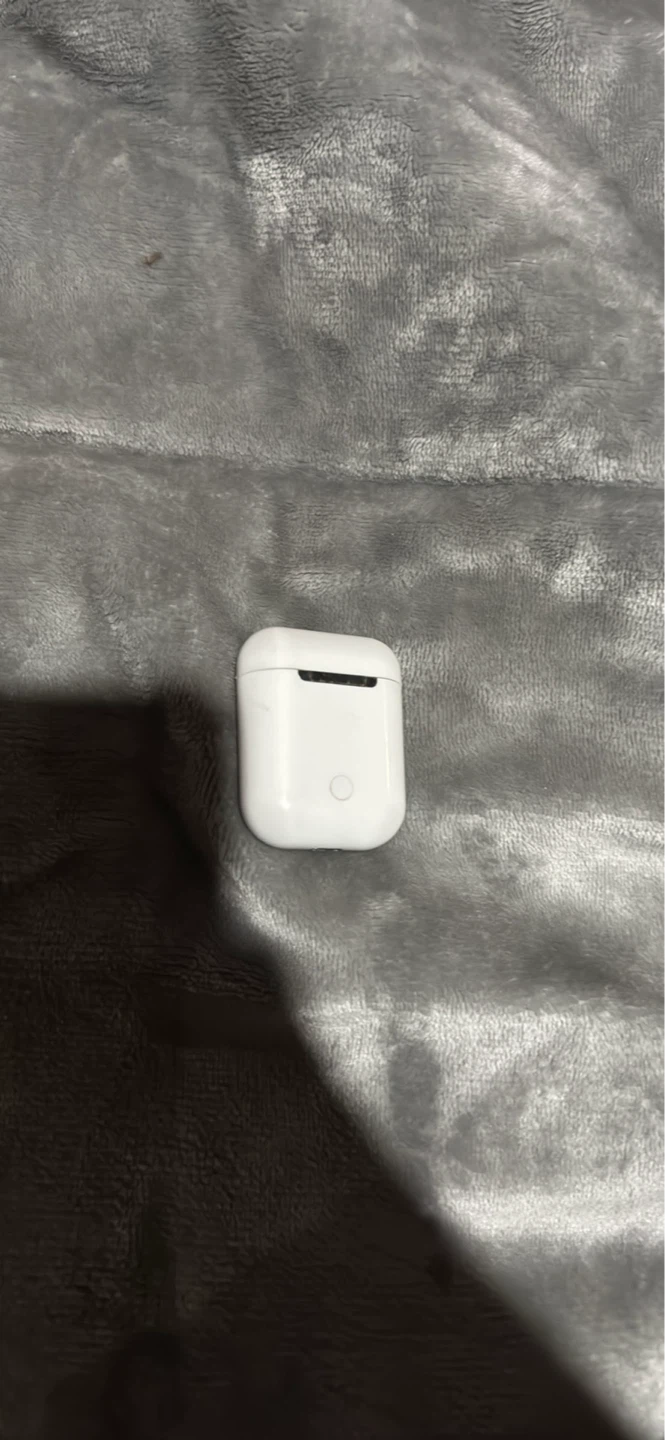 Apple AirPods 2nd Gen Charging Case - photo 2