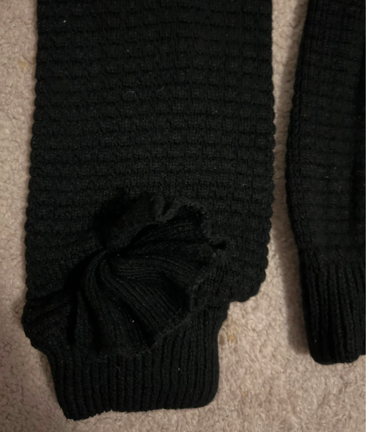 Black Knit Leg Warmers with Ruffle Detail - photo 2