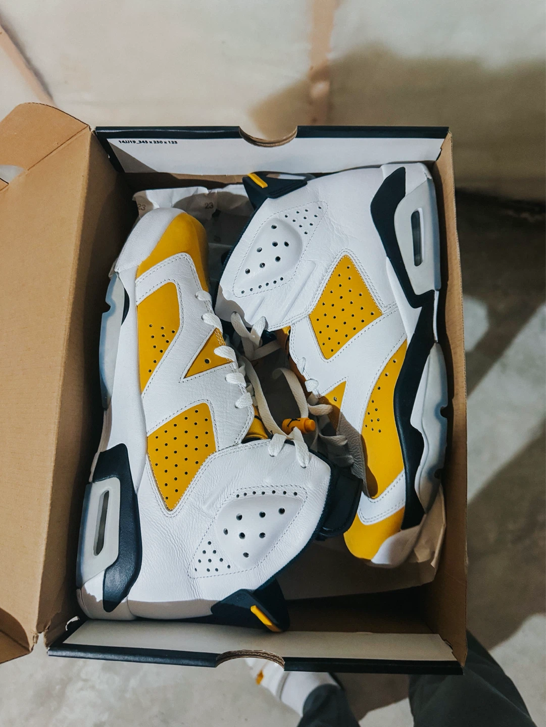 Jordan Retro 6 “yellow ochre” (Sz 11)
