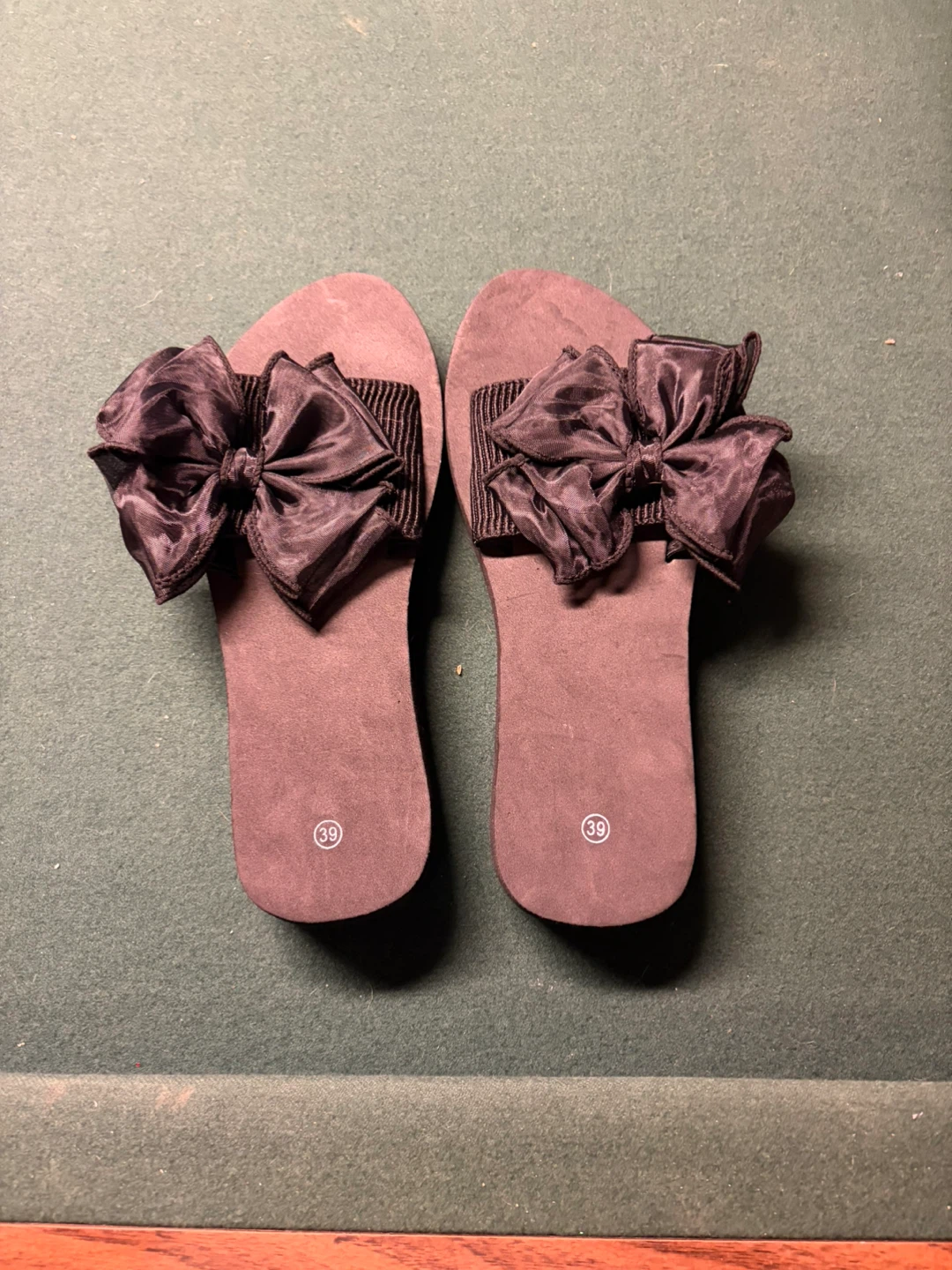 Black Bow Flip Flop Sandals Size 39