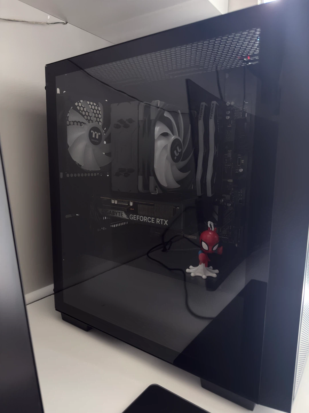 Gaming PC - Intel Core i5, GeForce RTX 5060 32Gb Ram 1TB - photo 3