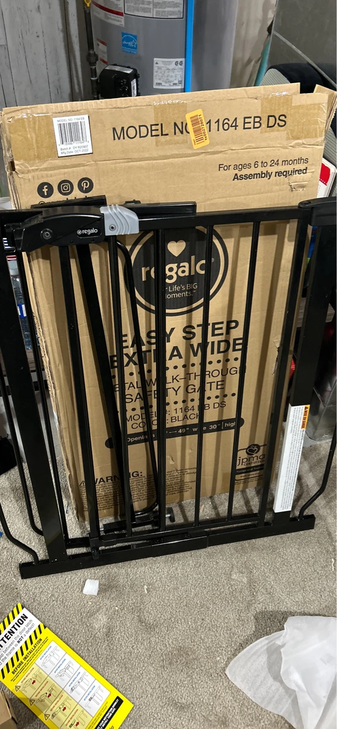 Regalo Extra Wide Safety Gate - Black - photo 3