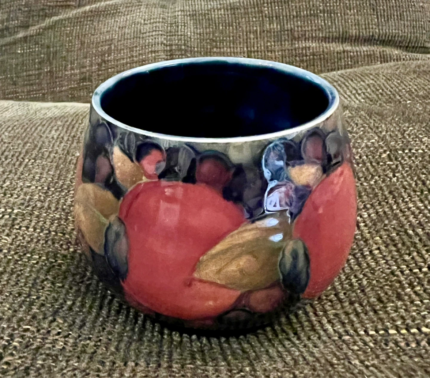 Vintage Moorcroft Small Bowl - photo 2