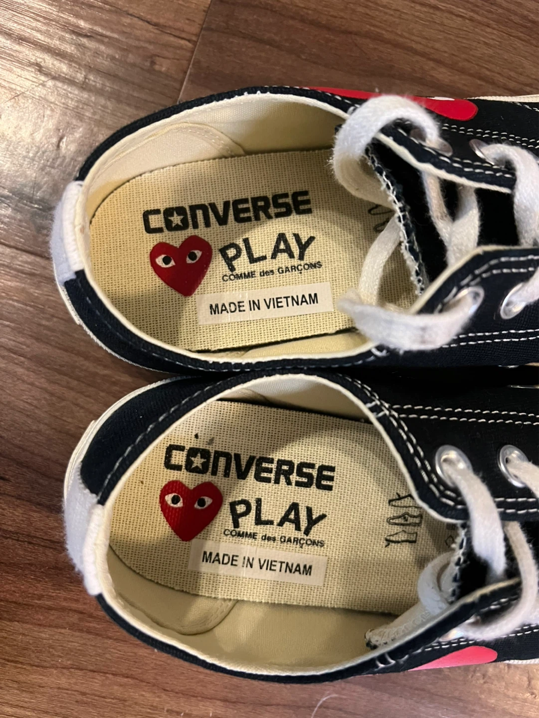 Comme des Garçons PLAY x Converse Chuck Taylor All Star Low Top - photo 4