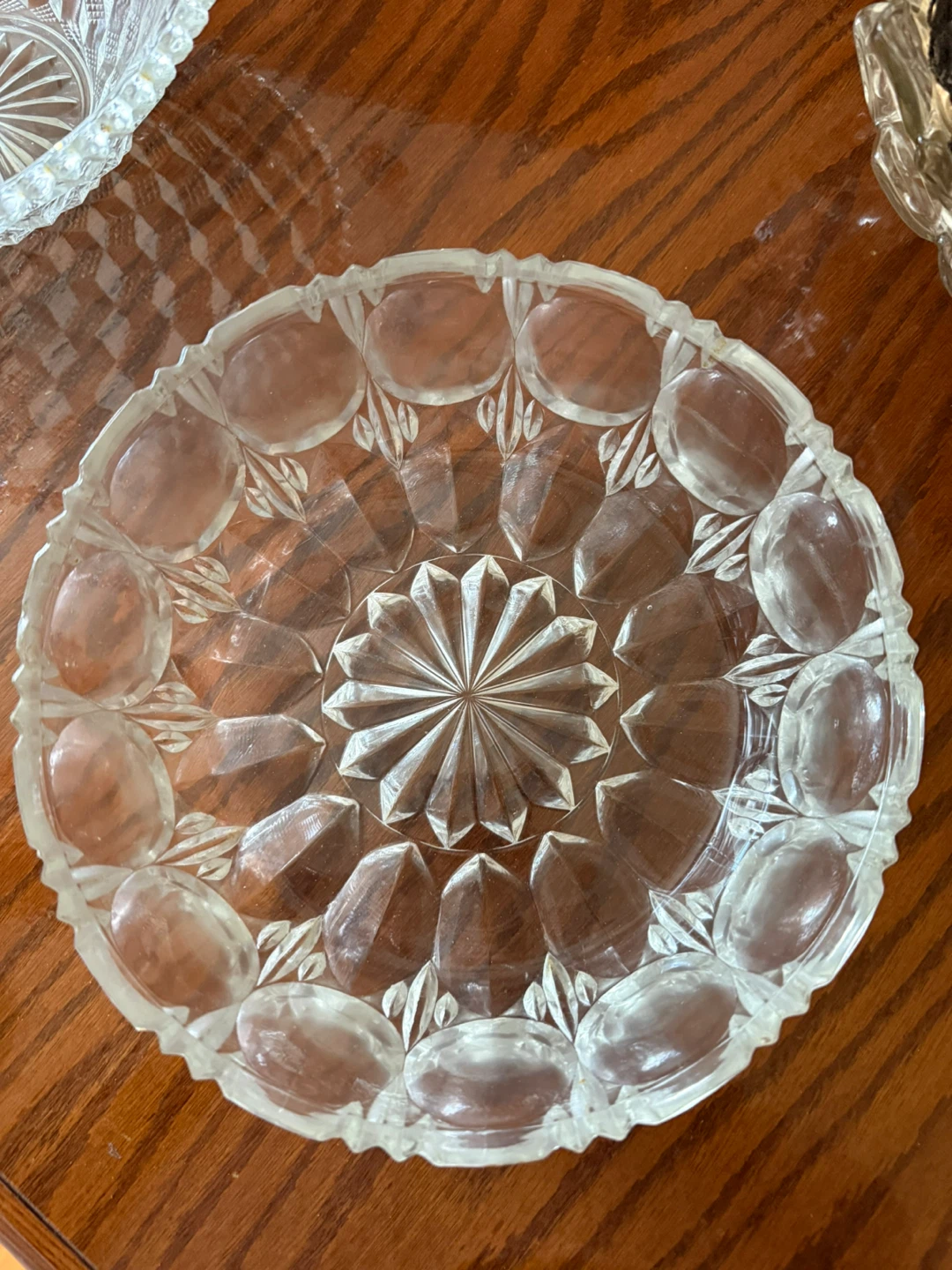Glass fruit or salad bowl