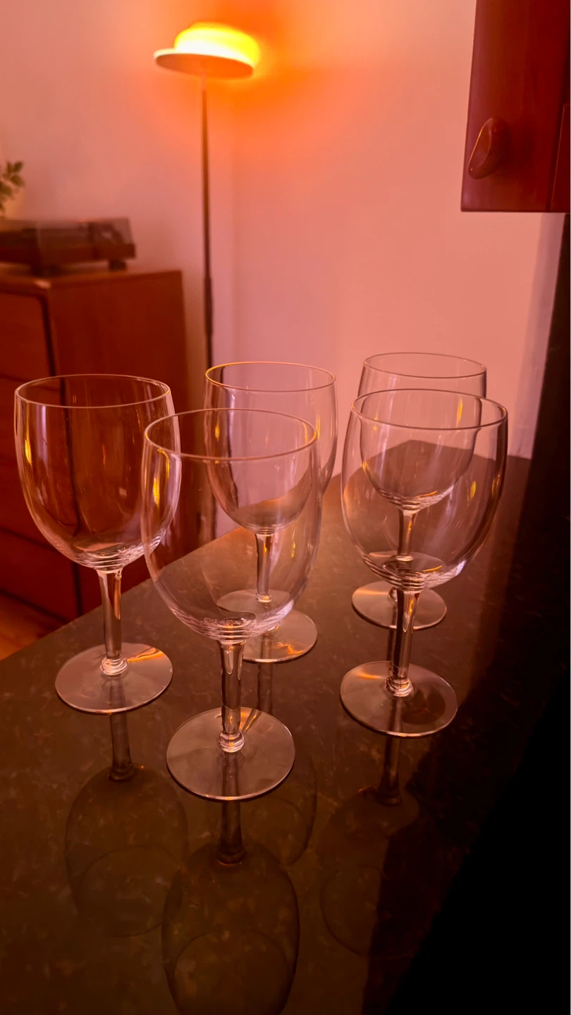 Set of 5 Clear Glass Wine Glasses - photo 3
