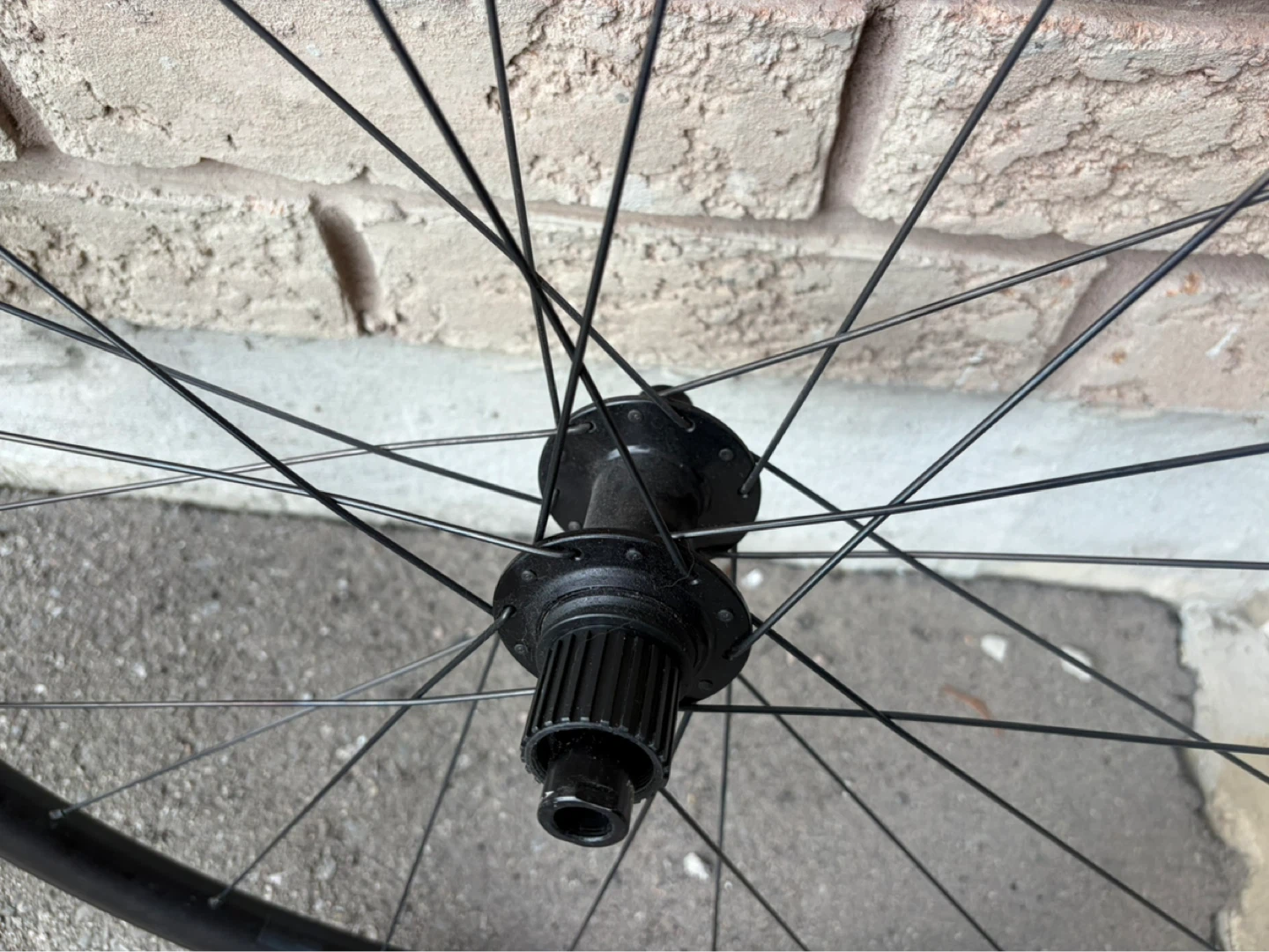 DT Swiss G540 Thru Axle Gravel Wheelset Microspline - photo 2