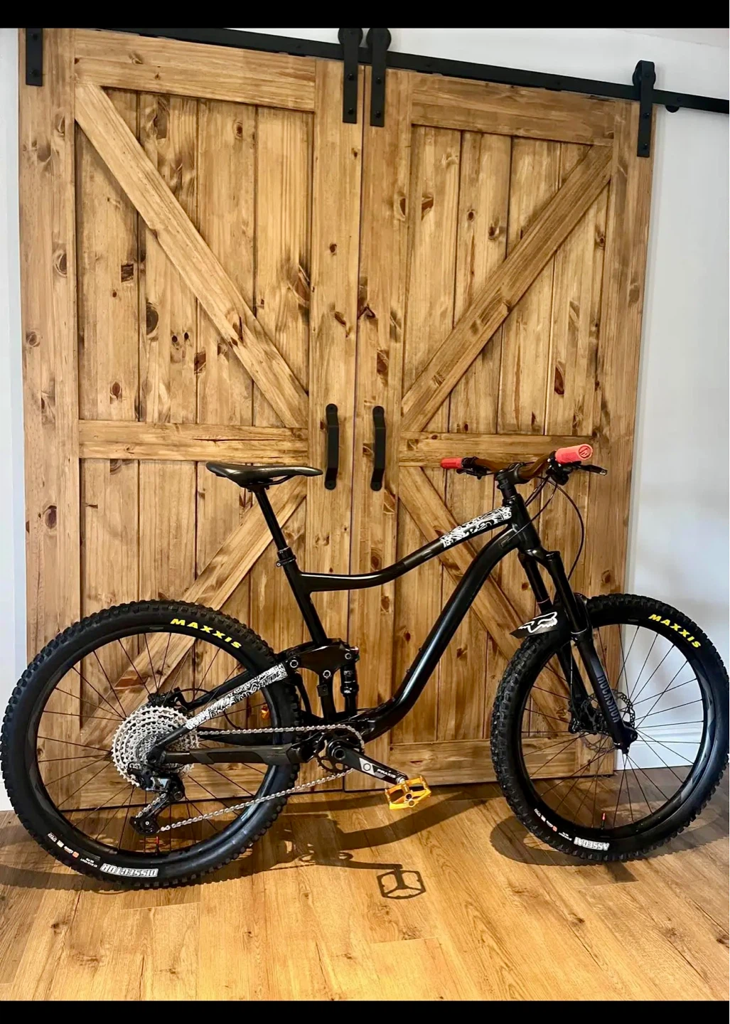 Giant Trance -Large frame 27.5