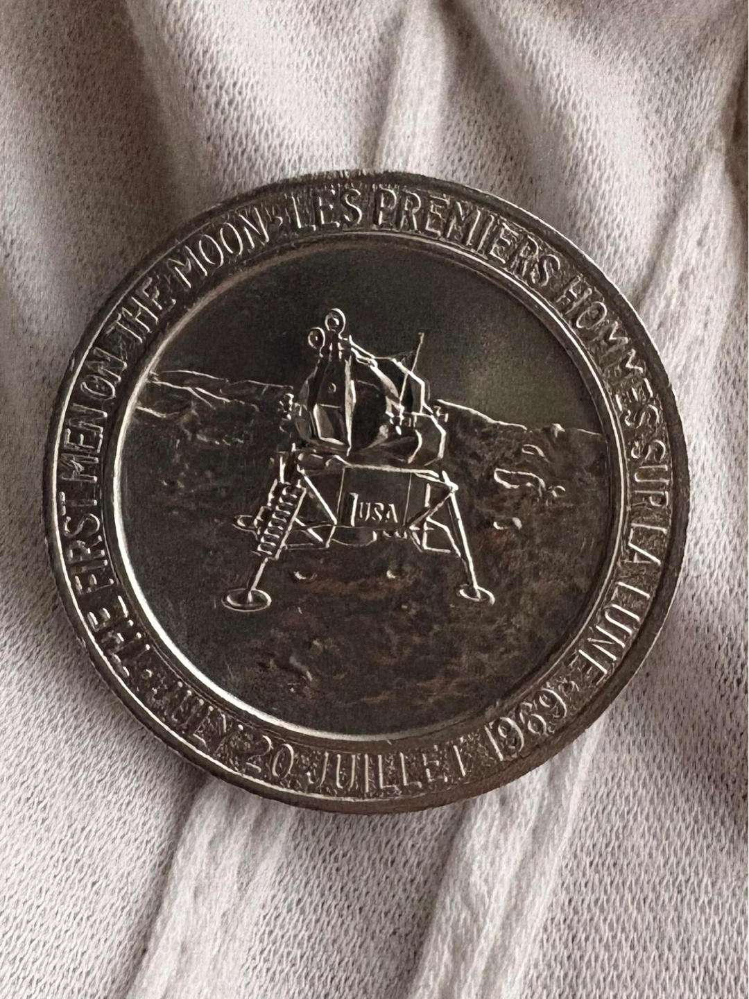 Apollo 11 Moon Landing Commemorative Medal - photo 2