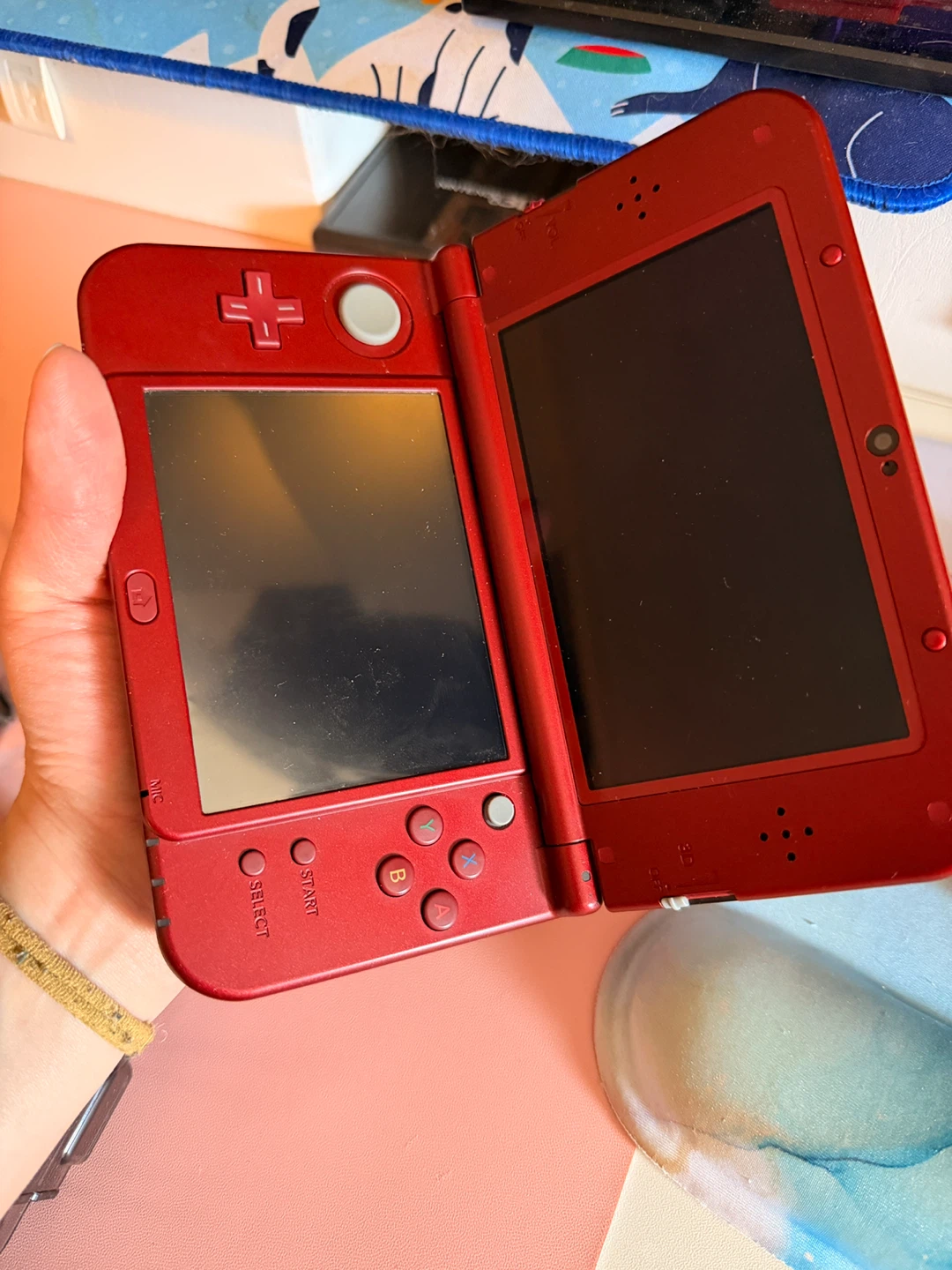 Nintendo New 3DS XL Red - photo 4