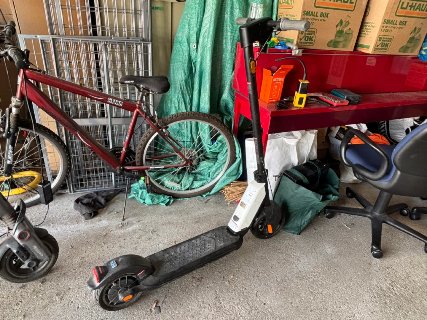 NIU KQi Sport Scooter - No Charger - For Spare Parts