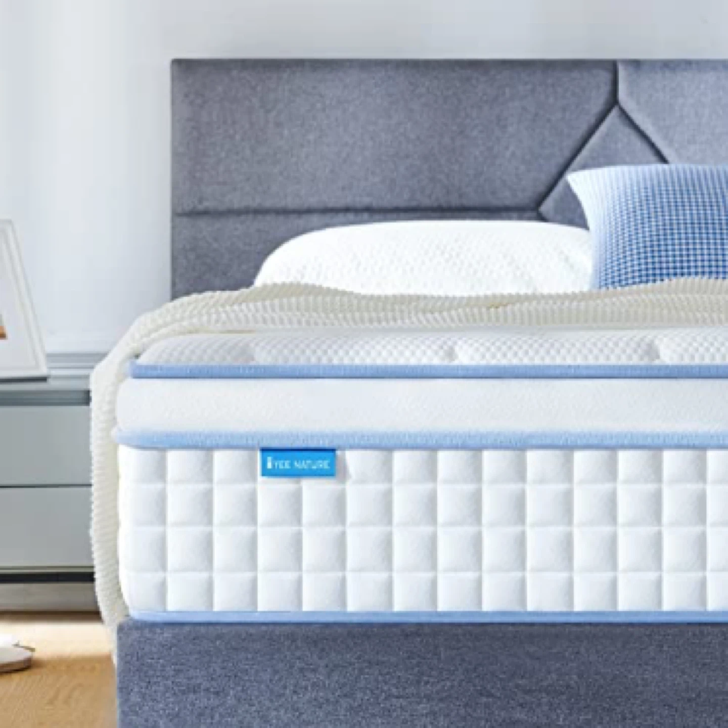 iYEE NATURE Twin Mattress with Memory Foam