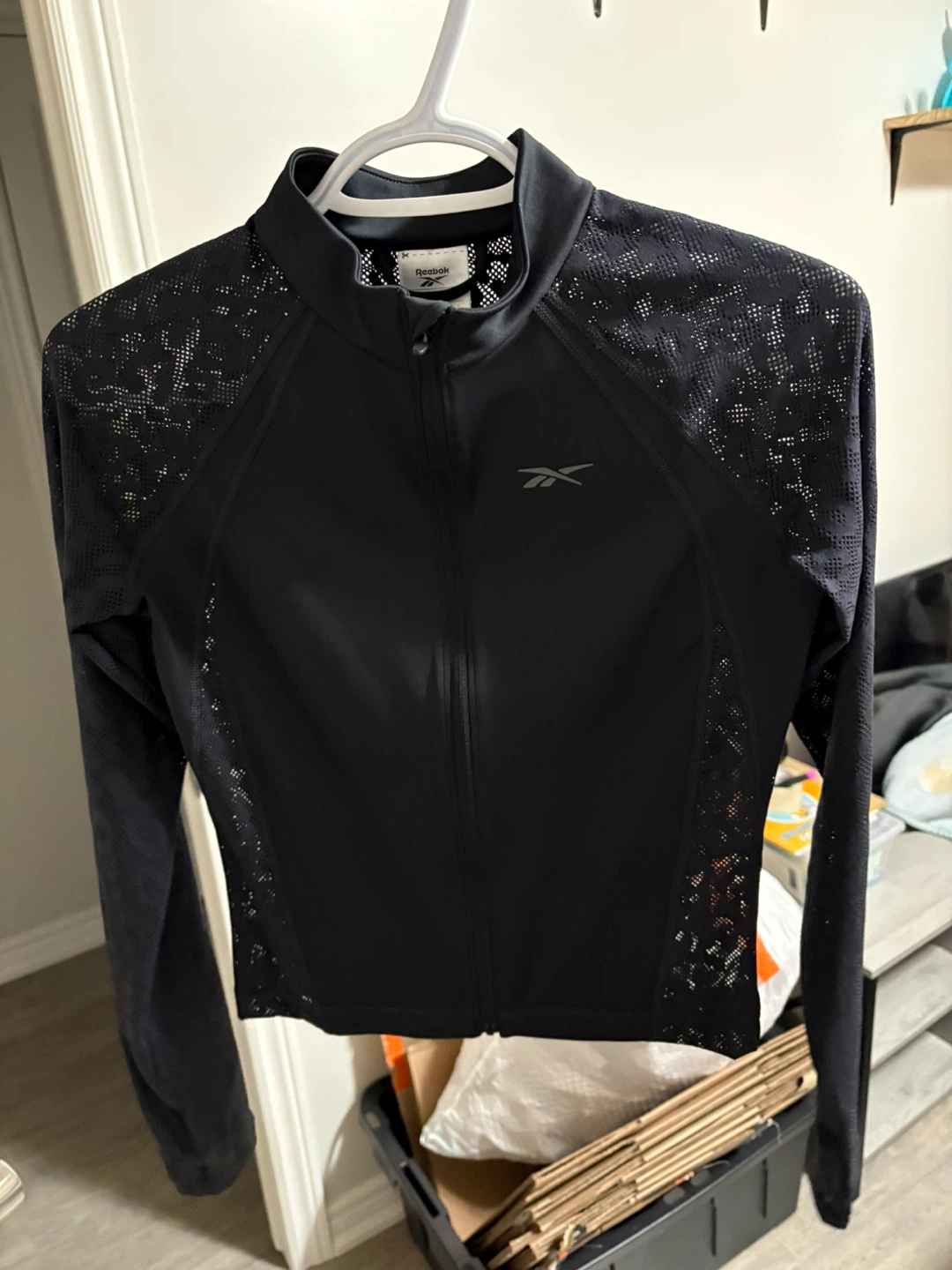 Reebok Women's Black Mesh Long Sleeve Athletic Top