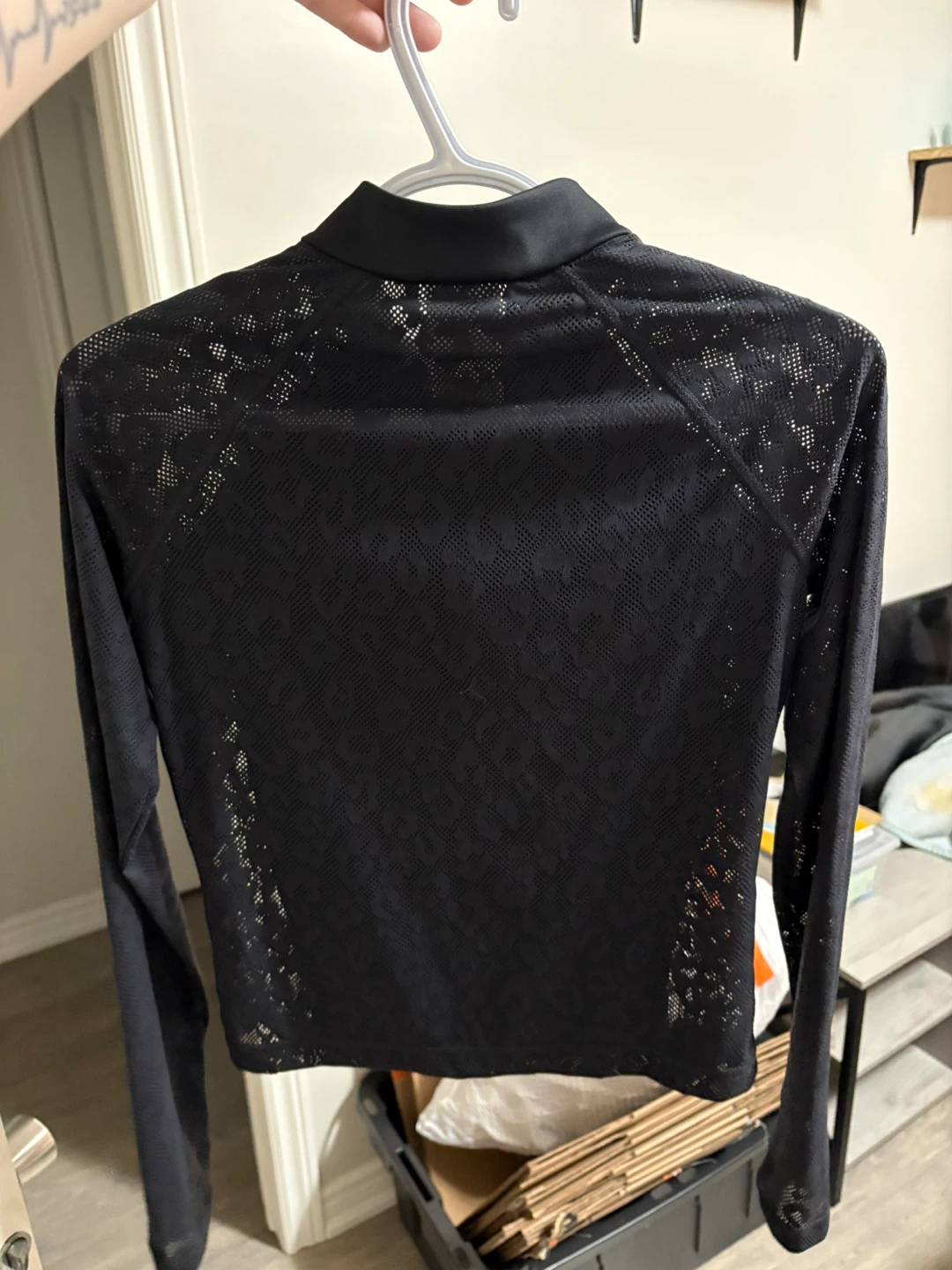 Reebok Women's Black Mesh Long Sleeve Athletic Top - photo 2