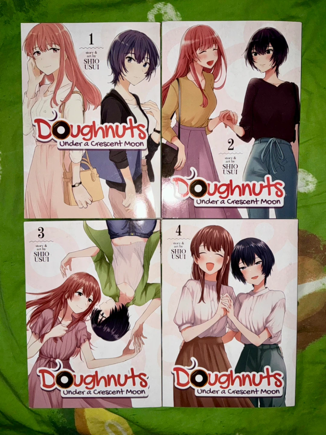 Doughnuts Under a Crescent Moon Manga Vol. 1-4