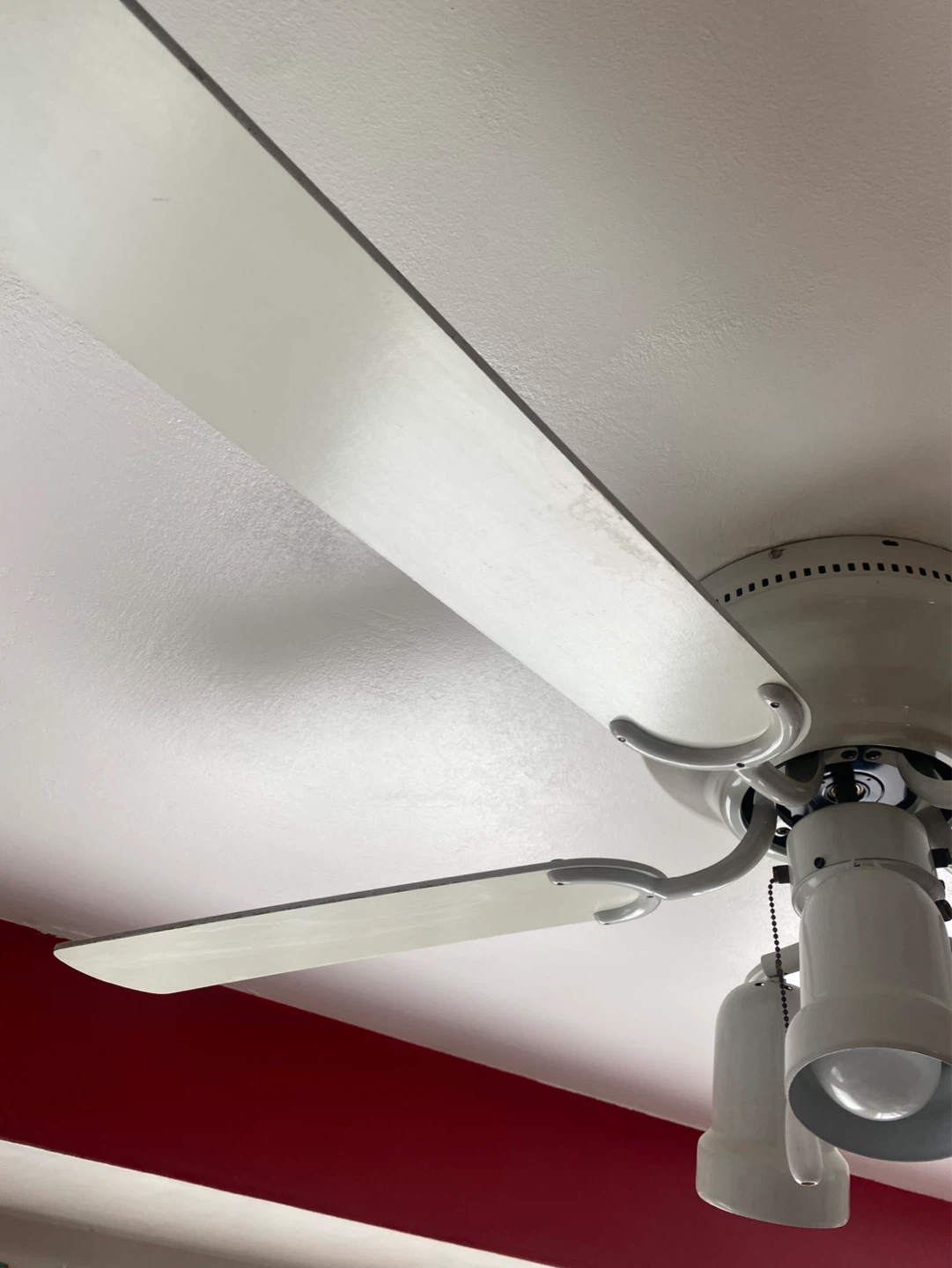 White 5-Blade Ceiling Fan with Lights - photo 2
