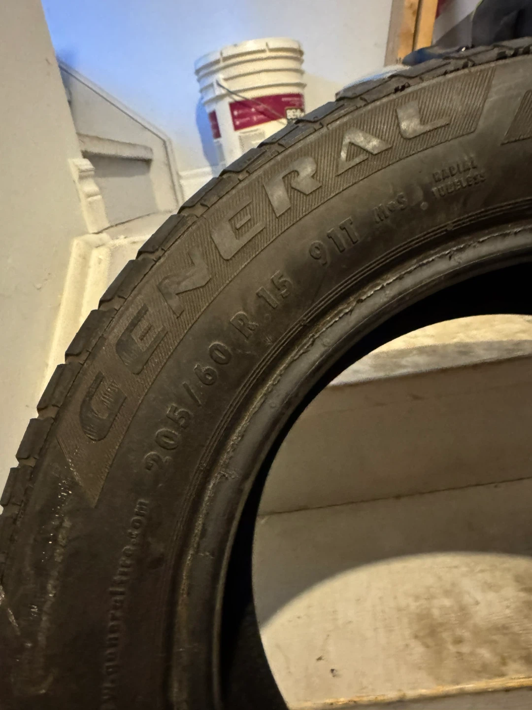 General Tire 205/60 R15 91T