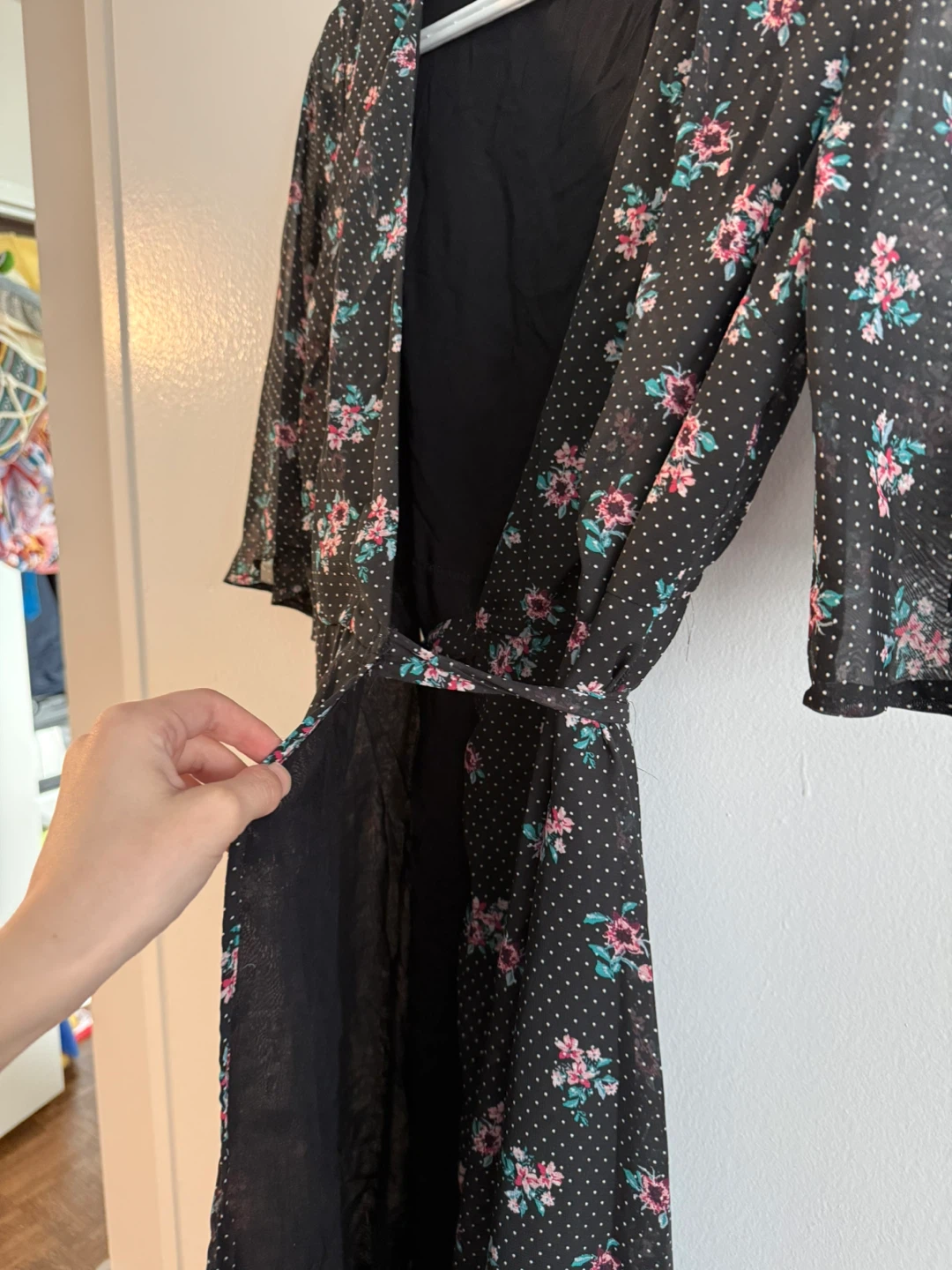 En Creme Women's Floral Wrap Dress Size S - photo 2