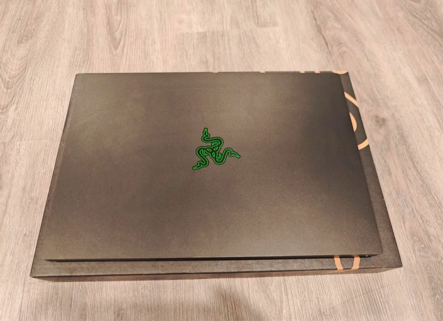 Razer Blade 14 (RTX 3070) with box and charger - photo 5