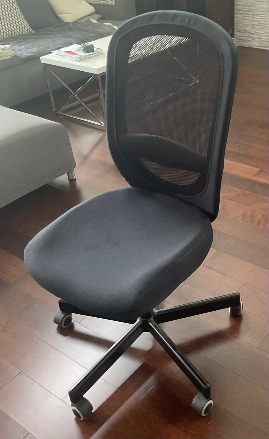 Black Mesh Back Office Chair - photo 2