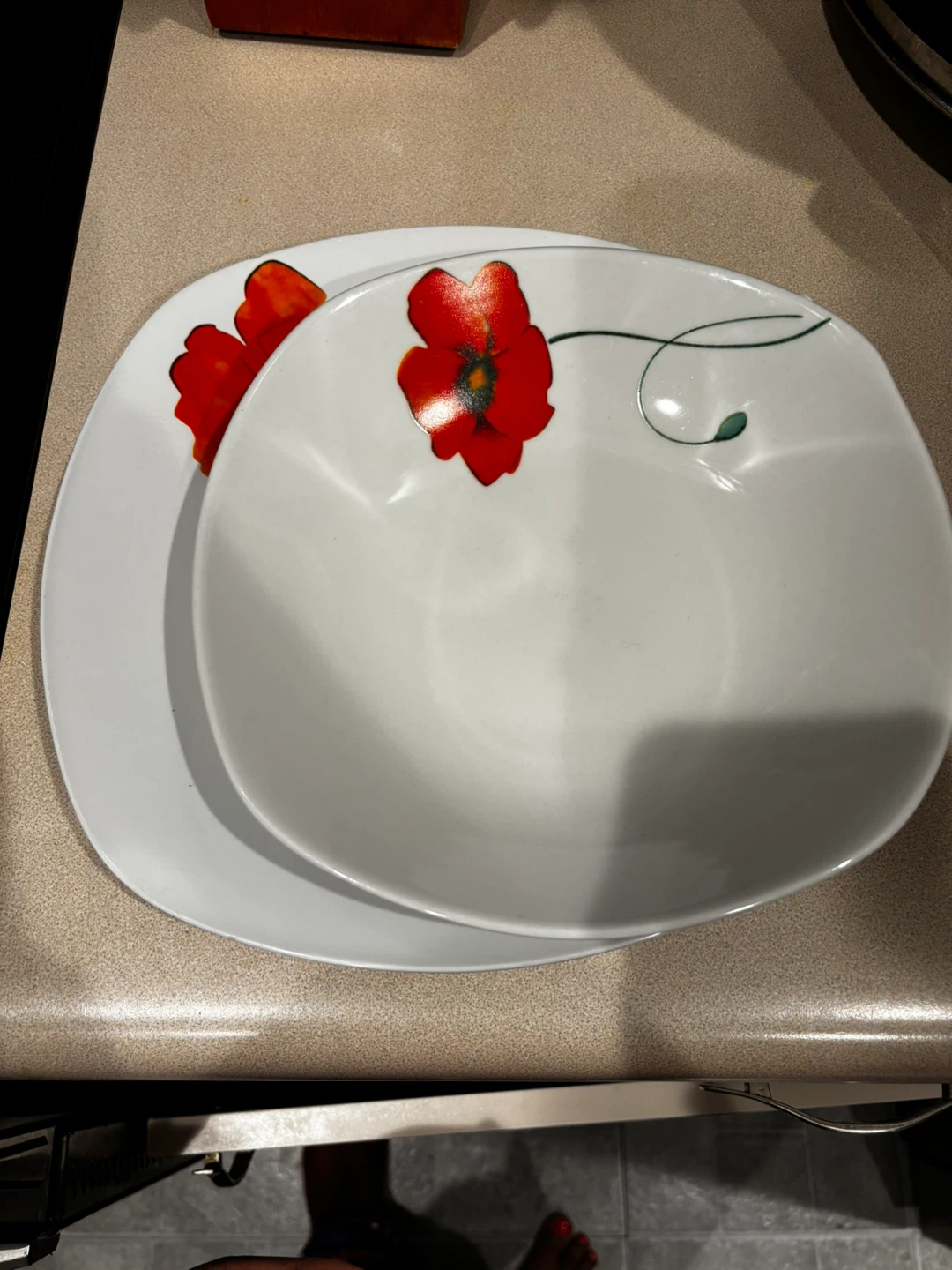White Poppy Flower Ceramic Mug and Plate Set - photo 3